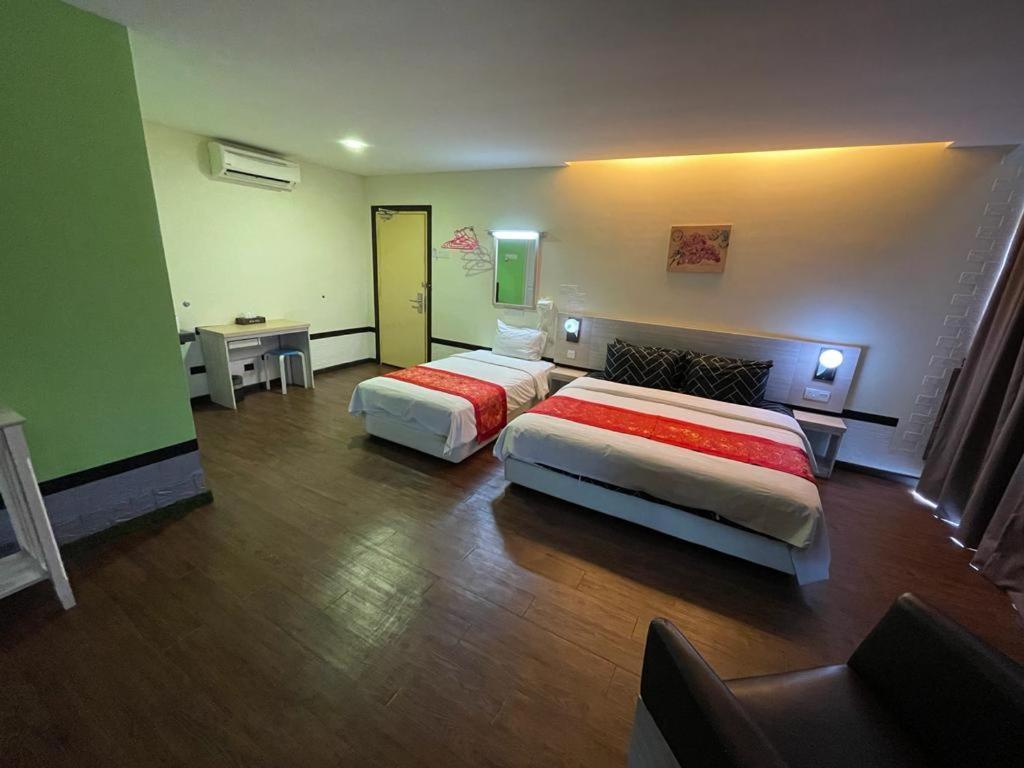 N&L Hotel Kuala Terengganu Bagian luar foto