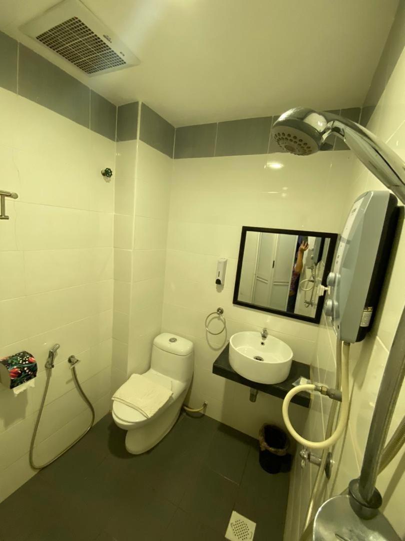 N&L Hotel Kuala Terengganu Bagian luar foto