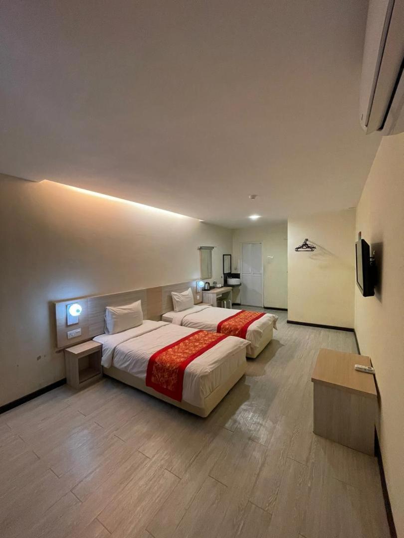 N&L Hotel Kuala Terengganu Bagian luar foto