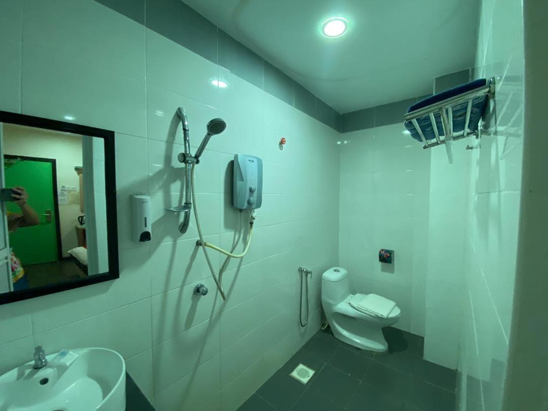 N&L Hotel Kuala Terengganu Bagian luar foto