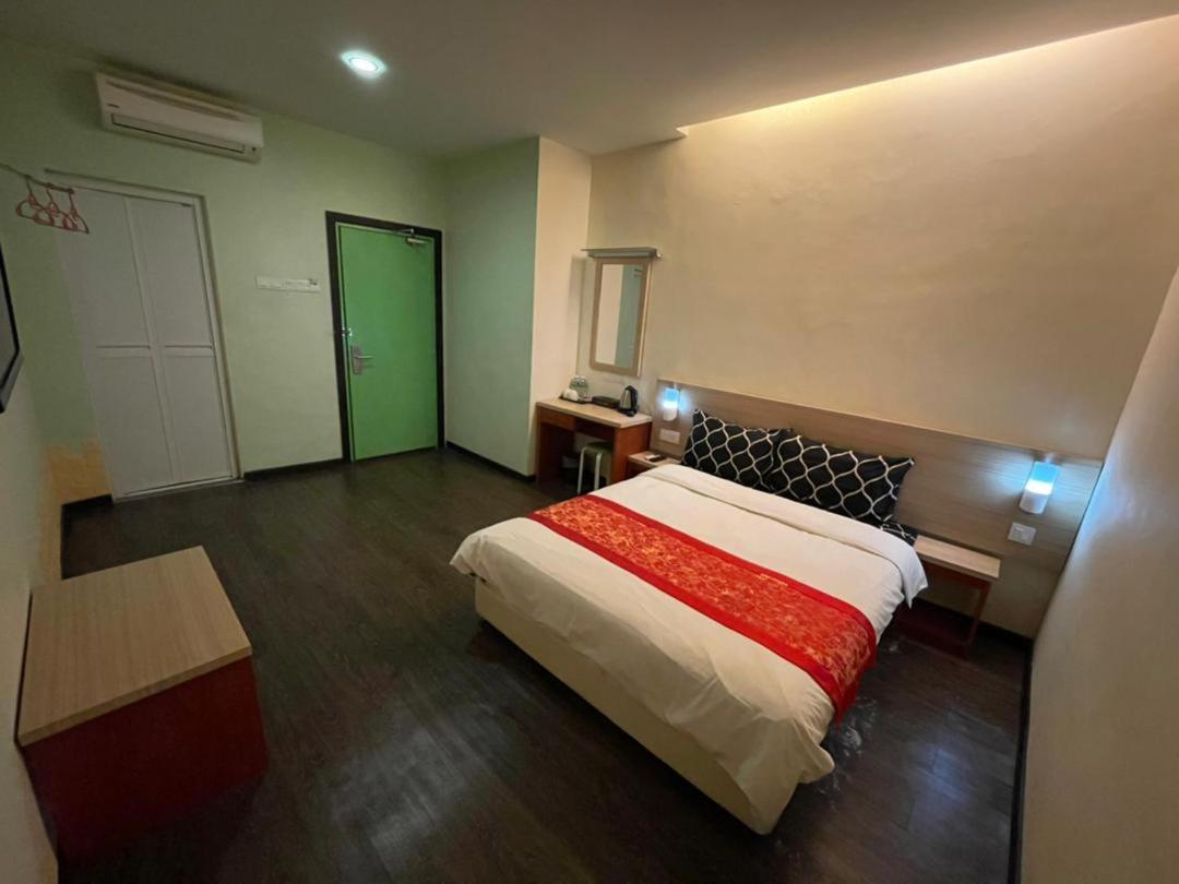 N&L Hotel Kuala Terengganu Bagian luar foto